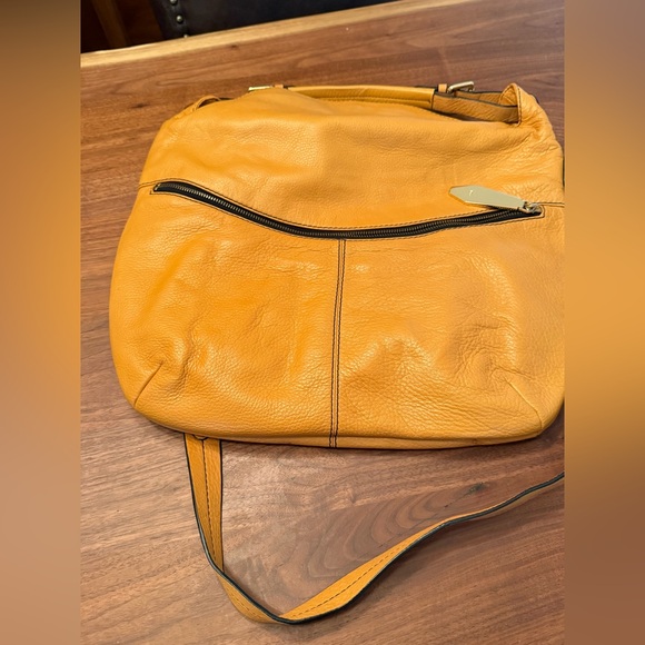 orYANY TAN LEATHER CONVERTIBLE CROSSBODY SATCHEL LOTS OF COMPARTMENTS - Picture 3 of 5